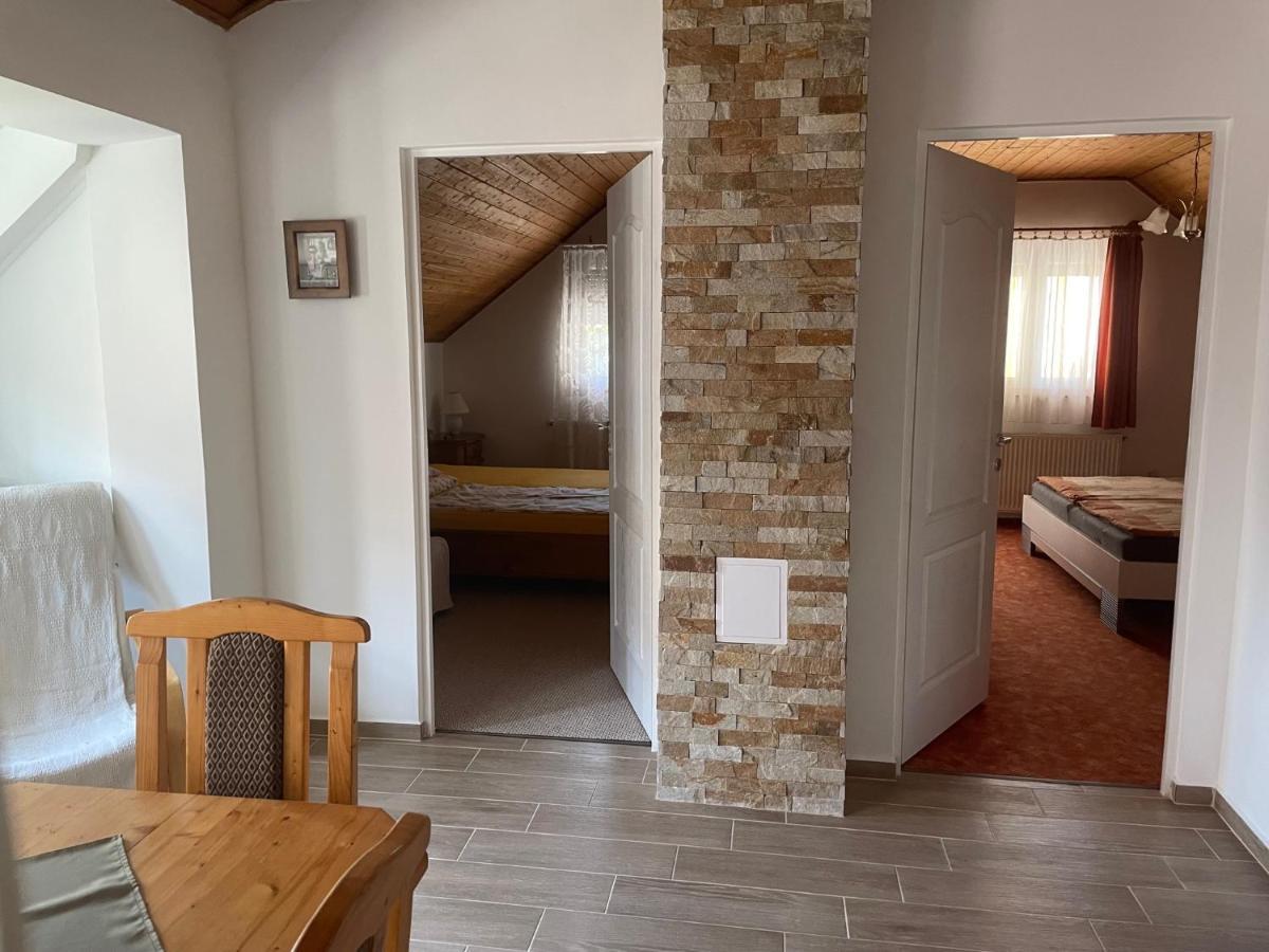 Jasmin Apartman Balatongyorok Luaran gambar